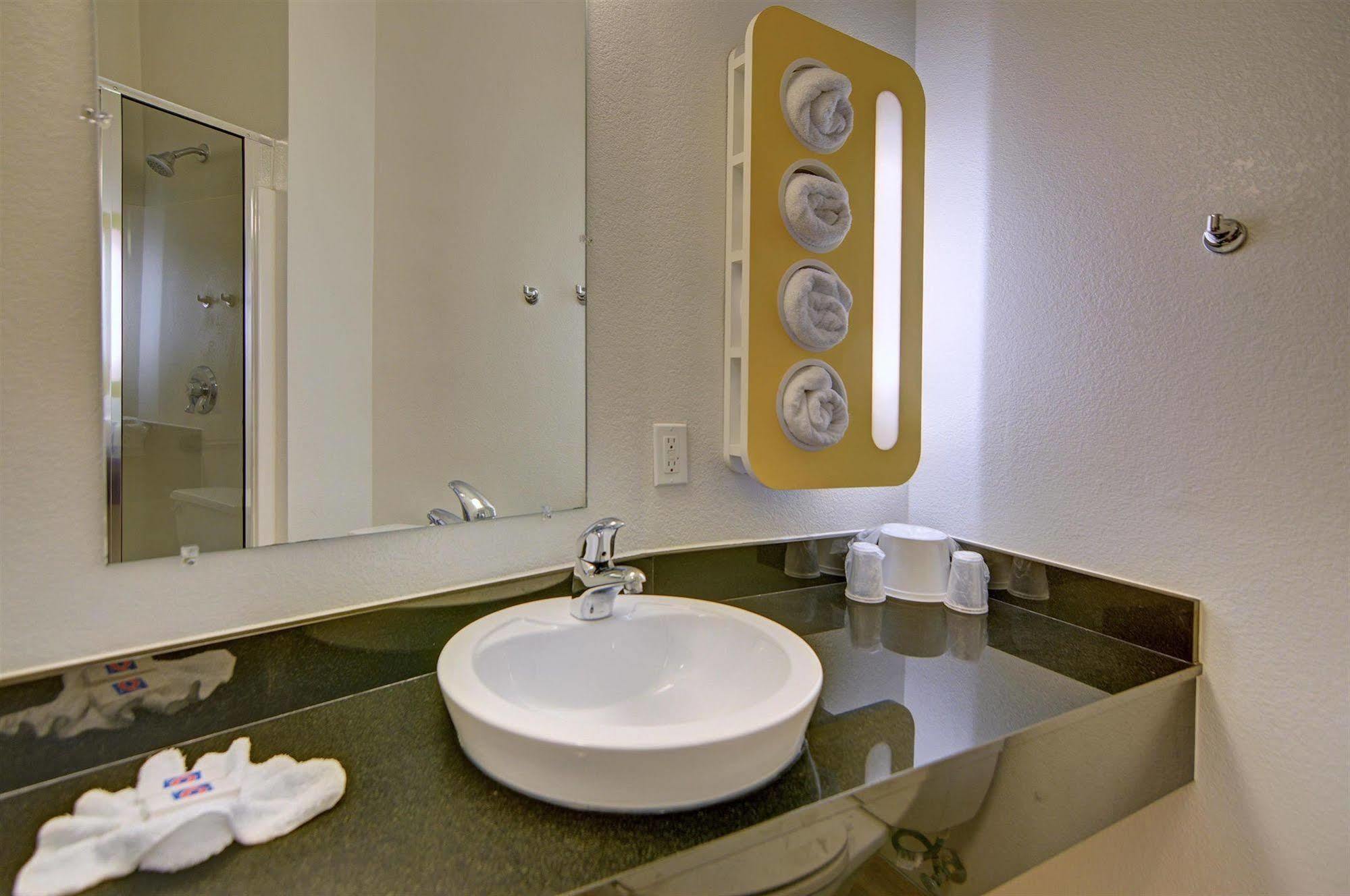 Motel 6-Roanoke, Tx - Northlake - Speedway Zewnętrze zdjęcie